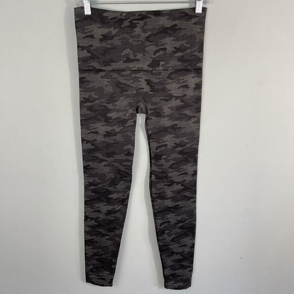 SPANX Seamless Tummy Control Camo Leggings Size Large - Picture 3 of 11